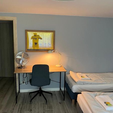 Apartel Piaseczno Piaseczno  Buitenkant foto