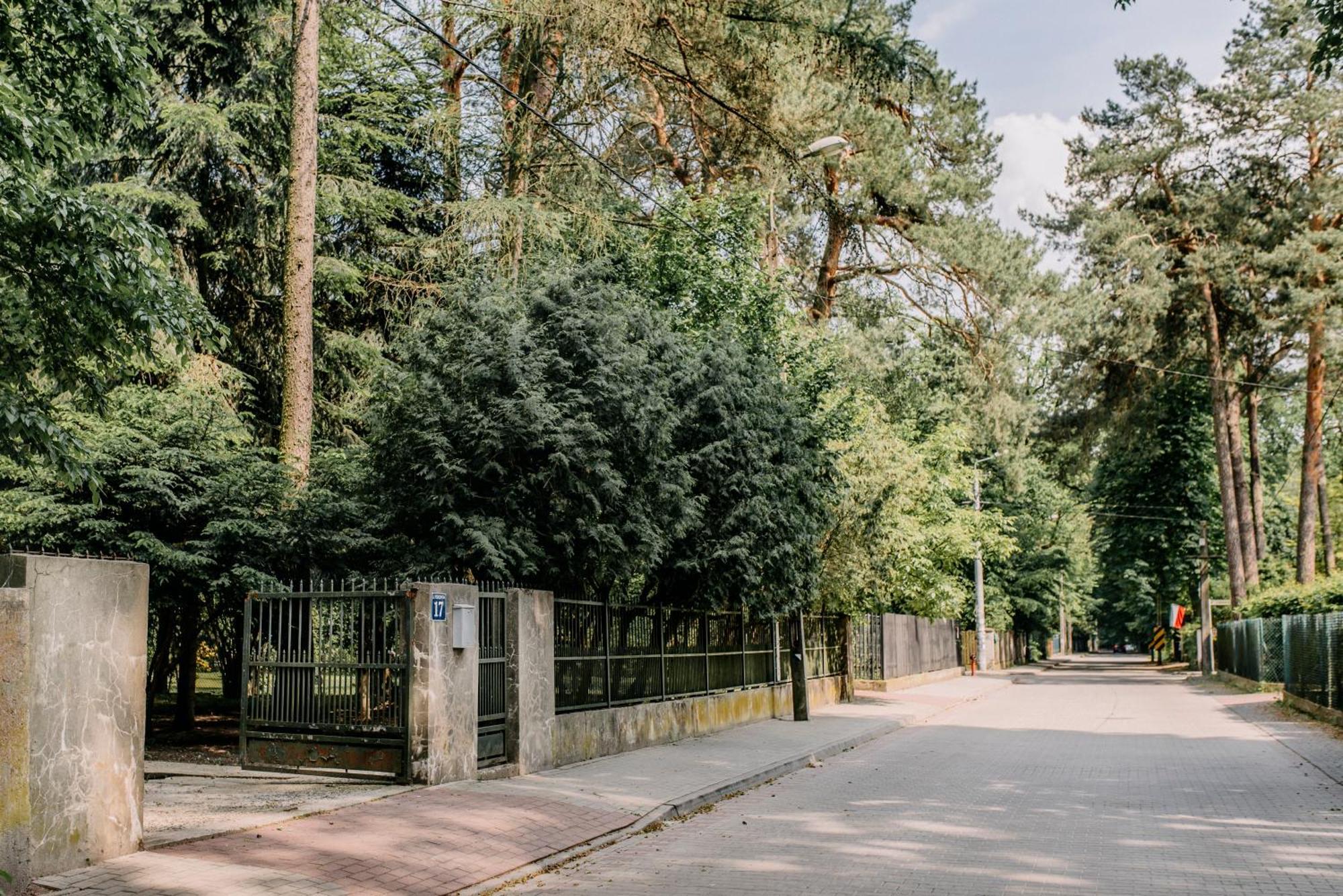 Apartel Piaseczno Piaseczno  Buitenkant foto